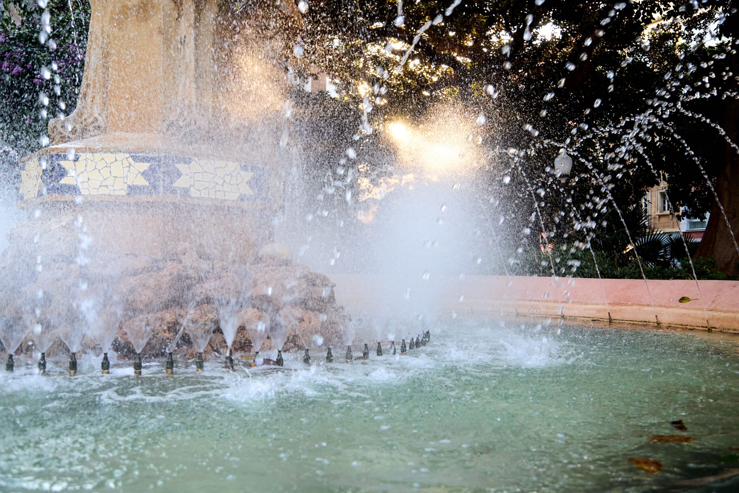 Fuentes de agua para plazas y parques públicos